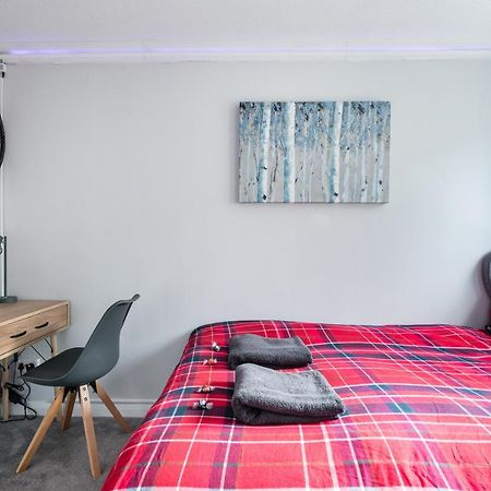 אדינבורו City Centre Stylish Apartment With Free Parking מראה חיצוני תמונה