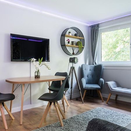 אדינבורו City Centre Stylish Apartment With Free Parking מראה חיצוני תמונה
