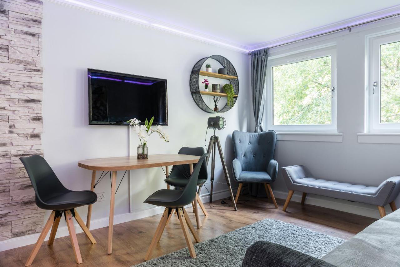 אדינבורו City Centre Stylish Apartment With Free Parking מראה חיצוני תמונה
